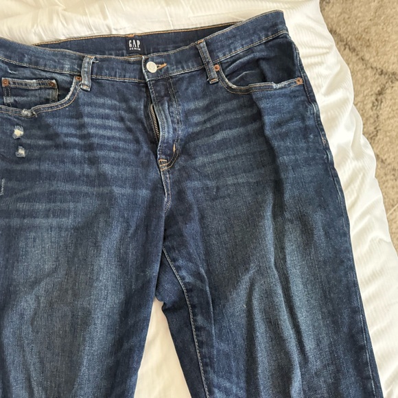 GAP Women's Blue Distressed Boyfriend Jeans - Picture 2 of 3